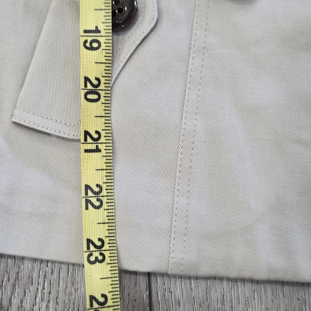 Burberry Light Gray Double-Breasted Trench Coat - Picture 12 of 17